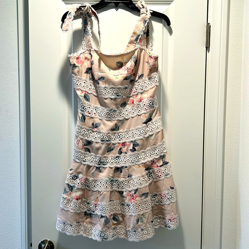 Avantlook Summer Floral dress size M
